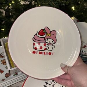 Sanrio My Melody Ceramic Dinner Serving Bowl NEW White Pink Cupcake Hello Kitty